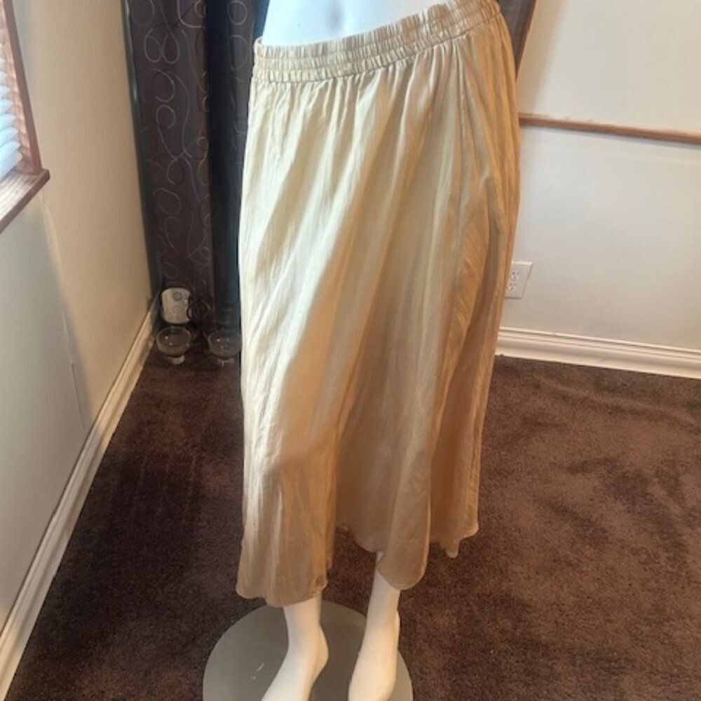 Notations Gold Slik flowy skirt, size 2X